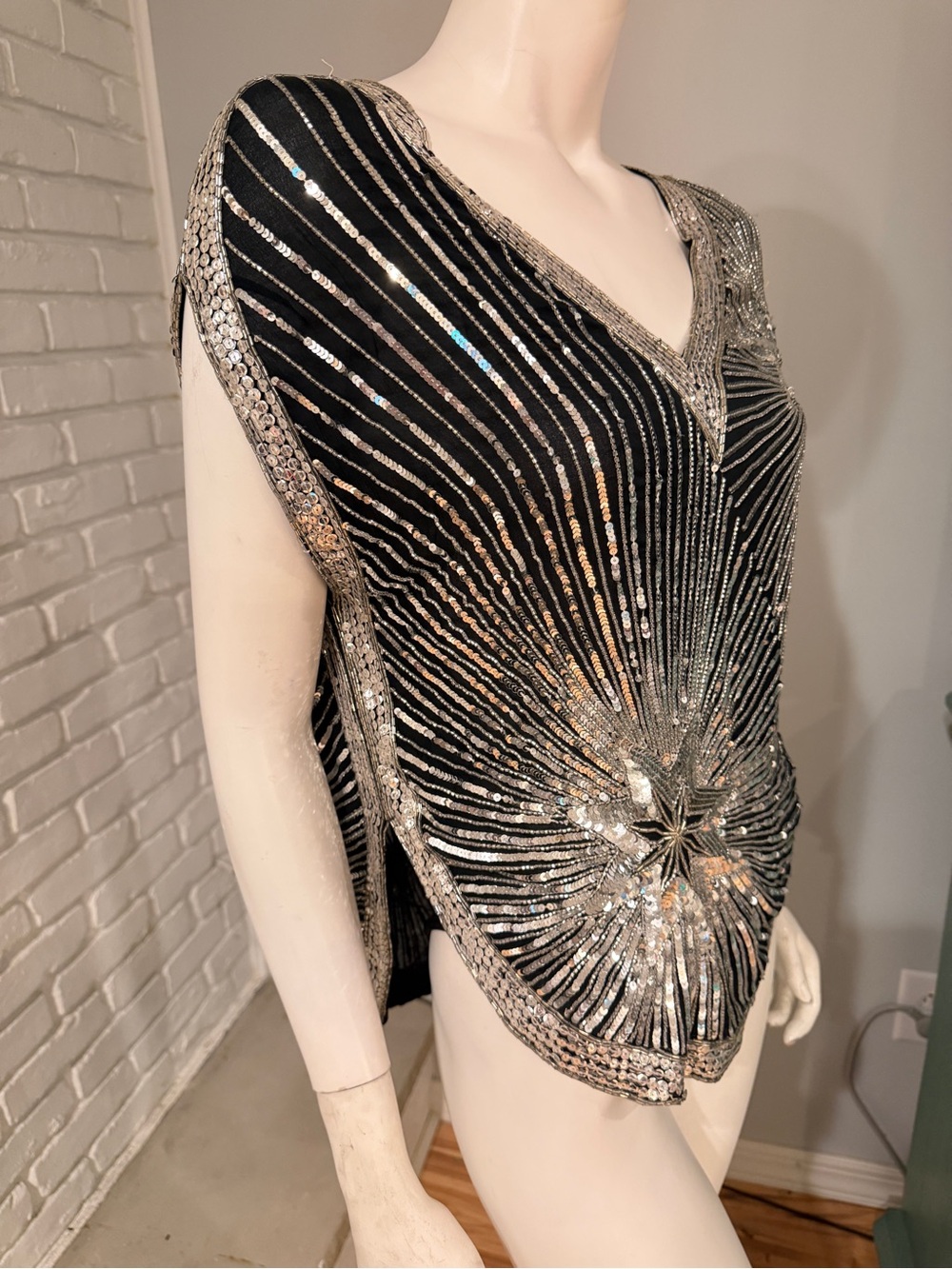 Frank Usher Art Deco Sequin Beaded Top Silver Sequin & Beads 100% Black Silk S - Picture 6 of 15